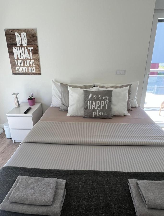 מונטיז'ו Modern Double Room With Private Balcony מראה חיצוני תמונה