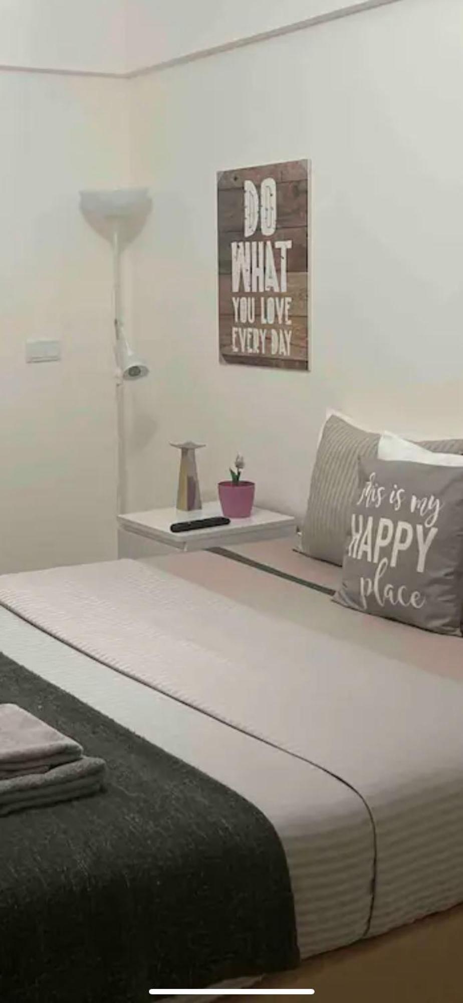 מונטיז'ו Modern Double Room With Private Balcony מראה חיצוני תמונה